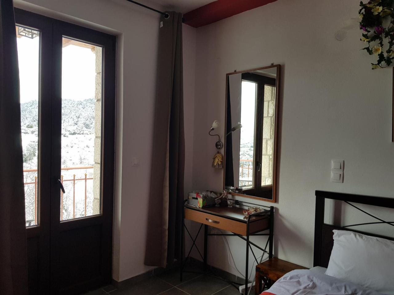 Petra&Elato Art Hotel Valtessiniko Esterno foto